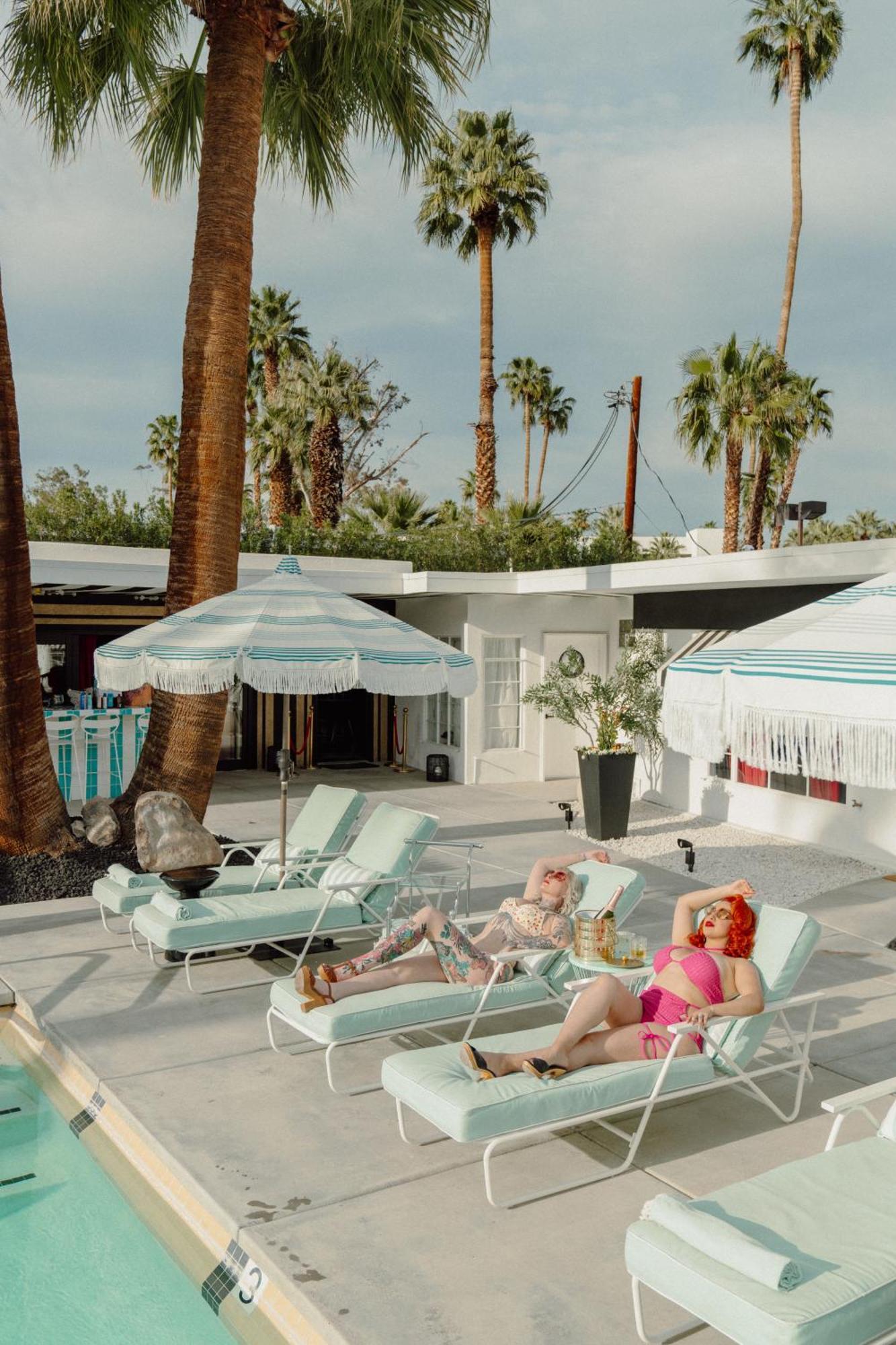 The Velvet Rope Ps 3* Palm Springs
