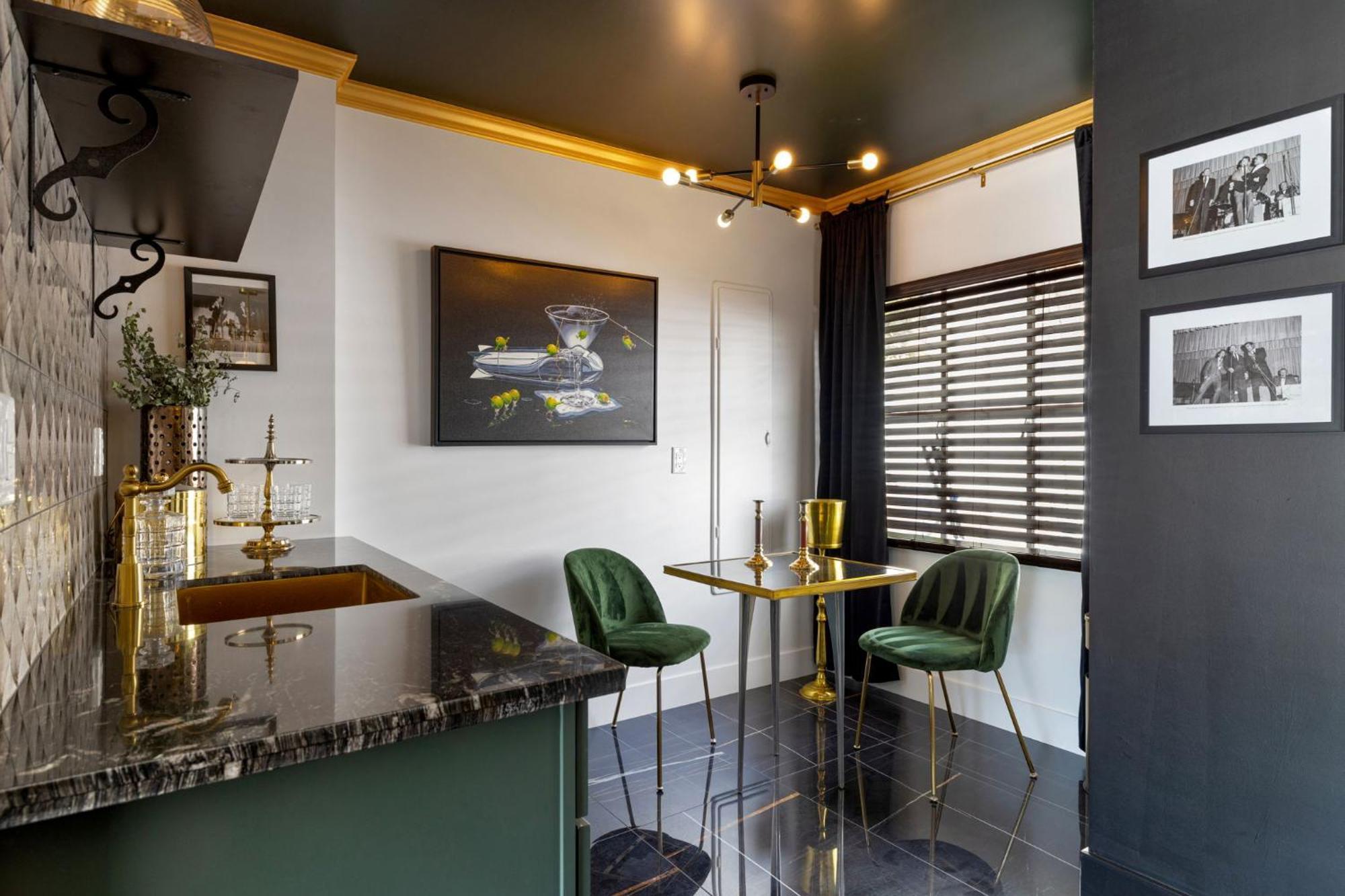 The Velvet Rope Ps Hotel