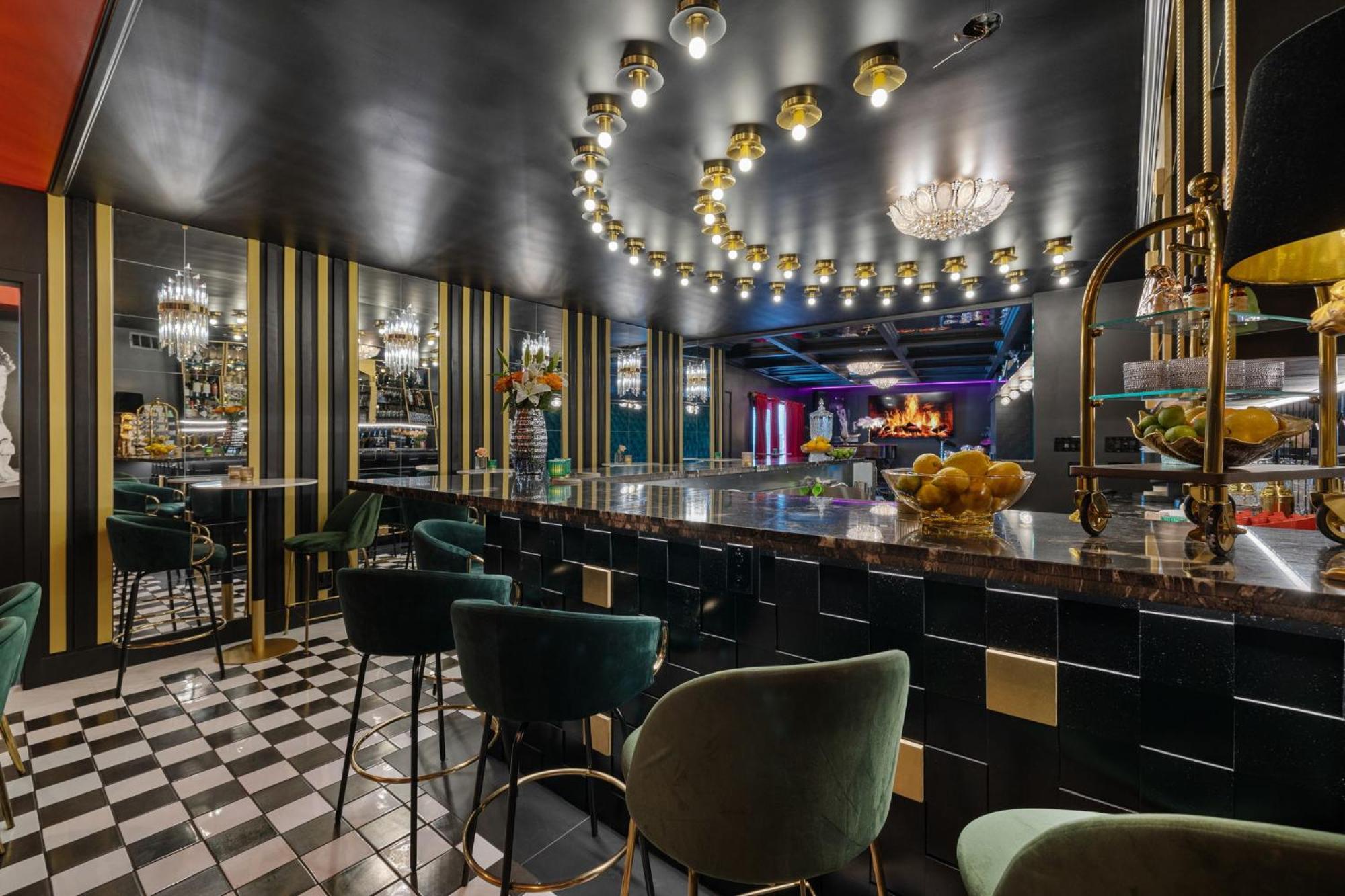 The Velvet Rope Ps Hotel 3*